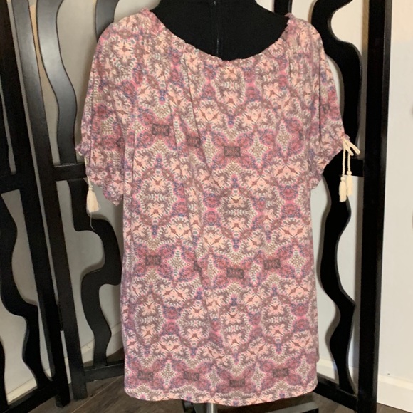 Self Esteem Plus Size Short Sleeve Blouse - Picture 2 of 4